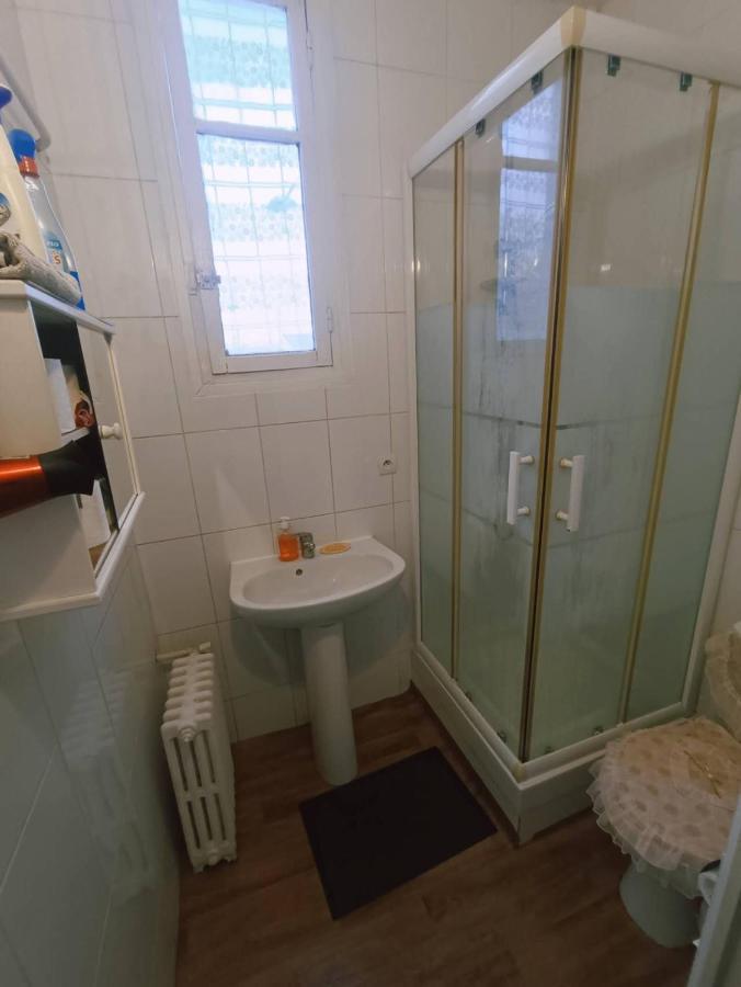 Rose Apartment Villejuif Ngoại thất bức ảnh